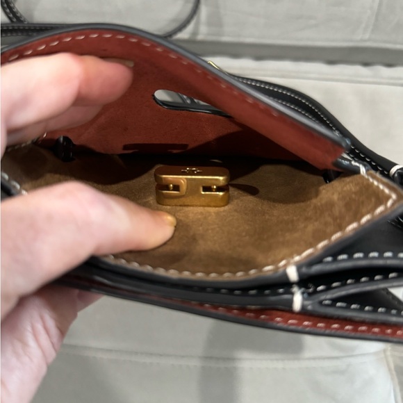 TORY BURCH LEE RADZIWELL PETITE DOUBLE BUCKET CROSSBODY - Picture 4 of 12